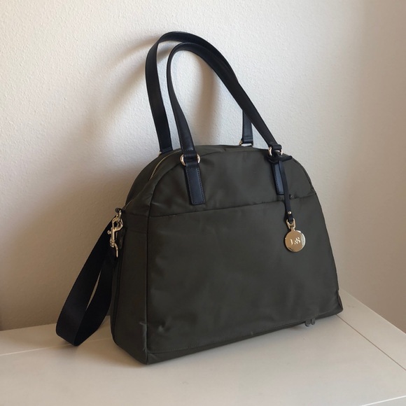 work bag with shoe compartment